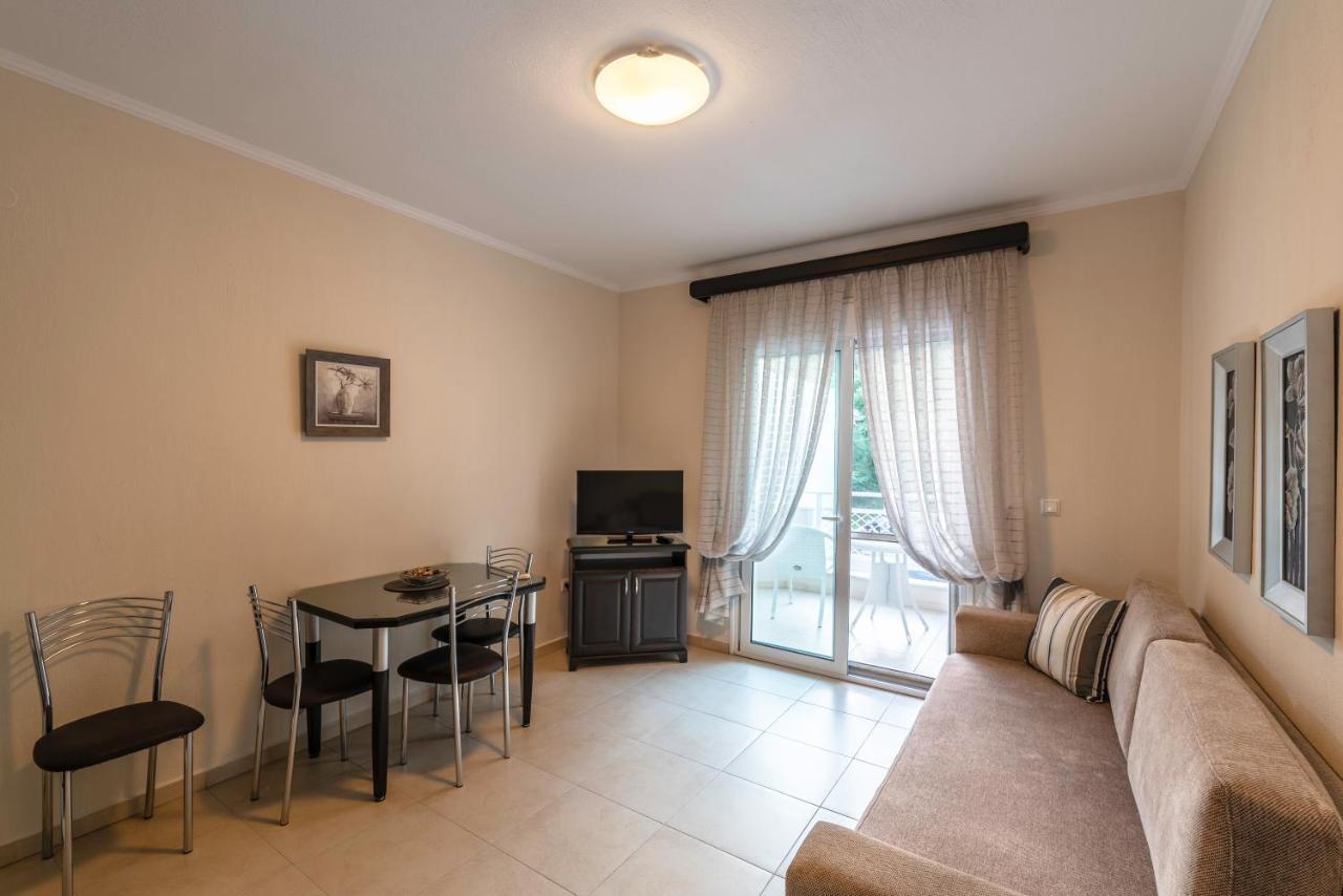 Niki Apartments クリッシ・アモウディア エクステリア 写真