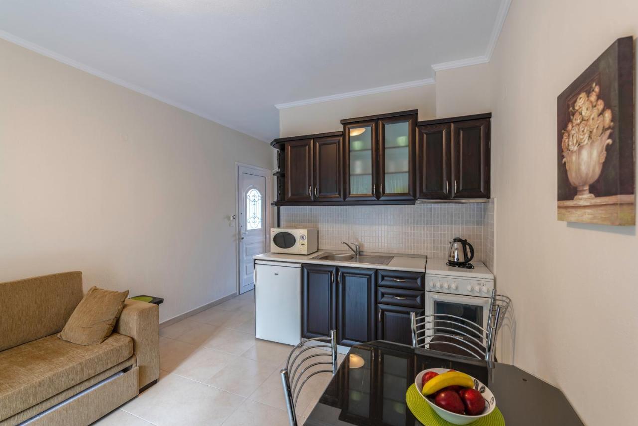 Niki Apartments クリッシ・アモウディア エクステリア 写真